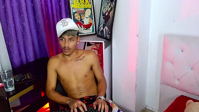 Angel_foxc13 webcam