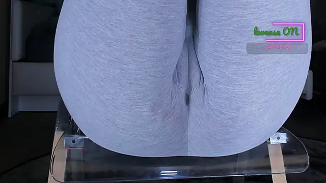 Cameltoe_squirt_inPants webcam