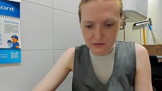 Holistic_woman webcam