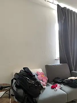 Milana_UK webcam