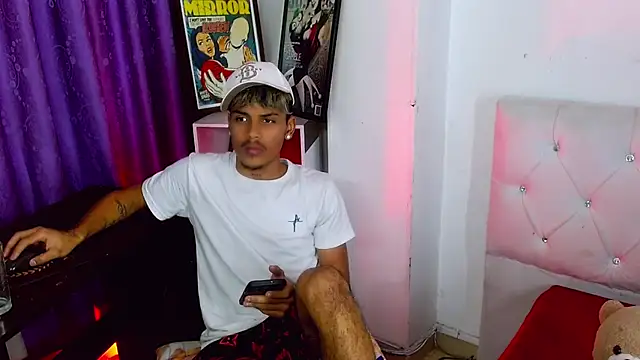 Angel_foxc13 Live Web Cam Show