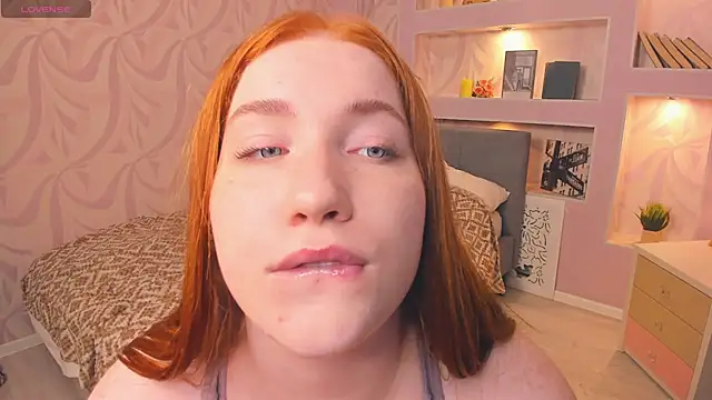 EthalCarlsqq webcam