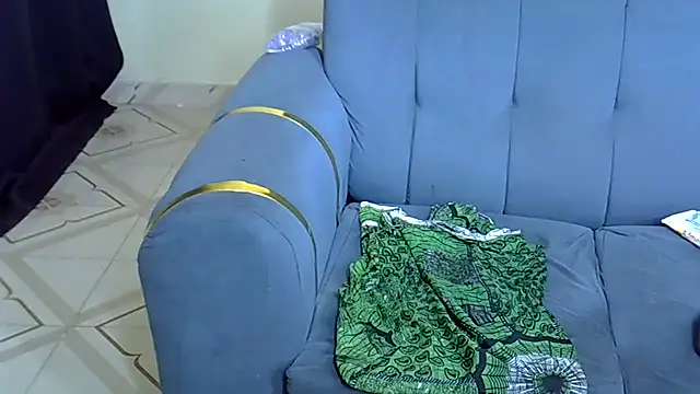 nicolesbiggy - Nicolesbiggy's free webcam - UK Sex Cams