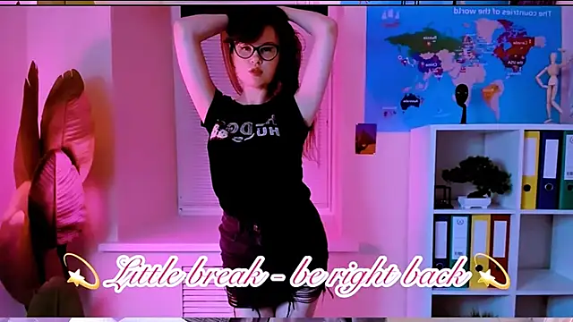 CarolGiggly webcam