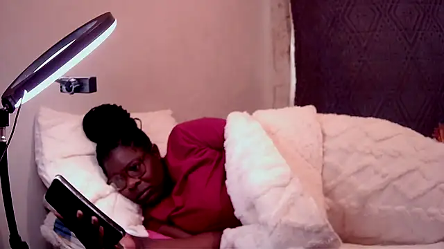 Tisha88 webcam