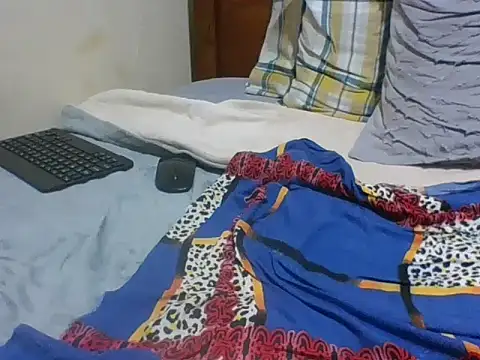 Applecute254 webcam