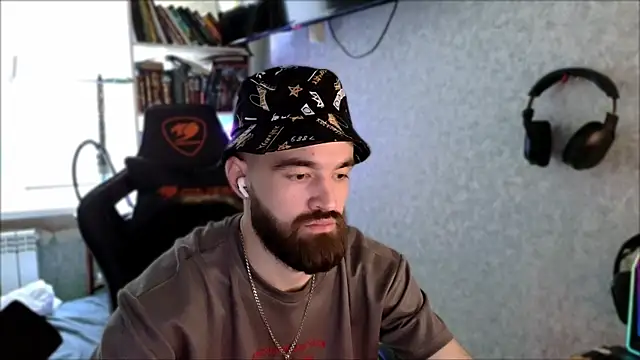_Serious_Man webcam