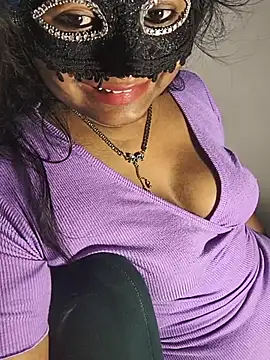 Preview of dirtysecret_queen_07