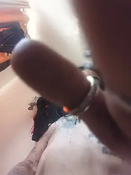 Preview of tannedtattooed69
