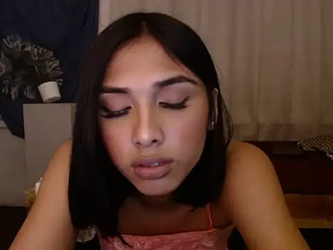 TSqueenOfCUM webcam