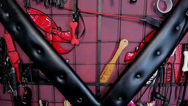 sadistic_aradia webcam