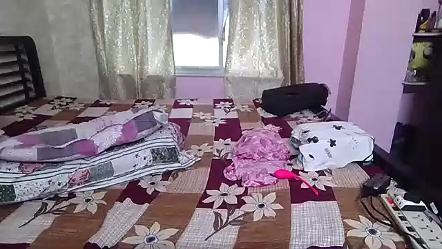 Hot_heer webcam