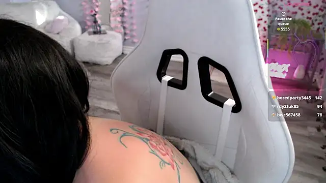 BellaStar84 webcam