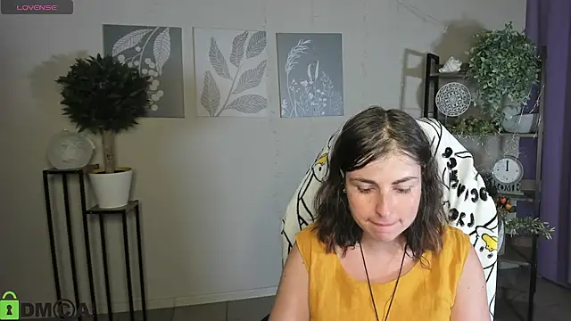 MartaEdams webcam