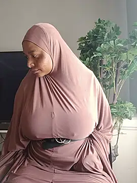 Sweetbxxx24 webcam