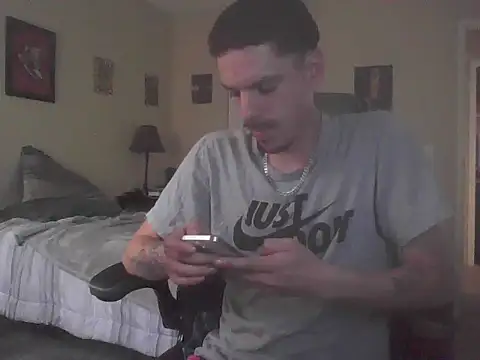 latinosatiro94 webcam