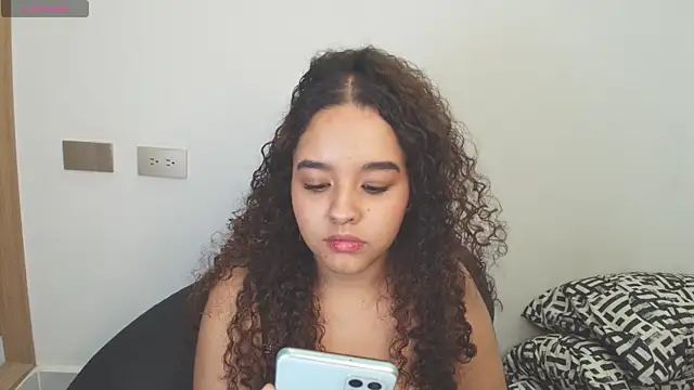 Isis_Bladee webcam