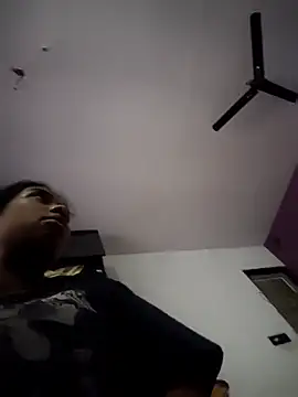 aarti03fb webcam