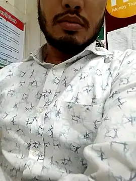 sexeyboy332 webcam