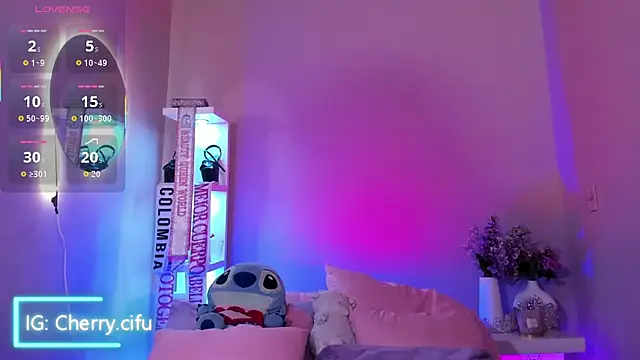 CherrySeraphine1 webcam