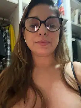 Mariiii_morena webcam