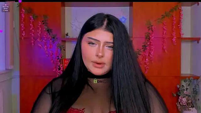 amanda_striking webcam