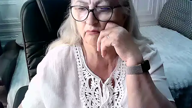 LolkaAlyss webcam