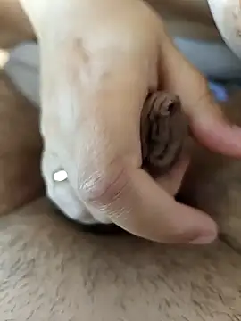 MadaamJizz_DickLewd webcam