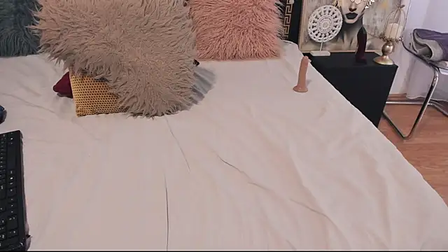 PreciousAillyn Live Web Cam Show