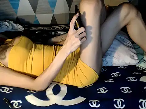 Trish_CurveCock webcam