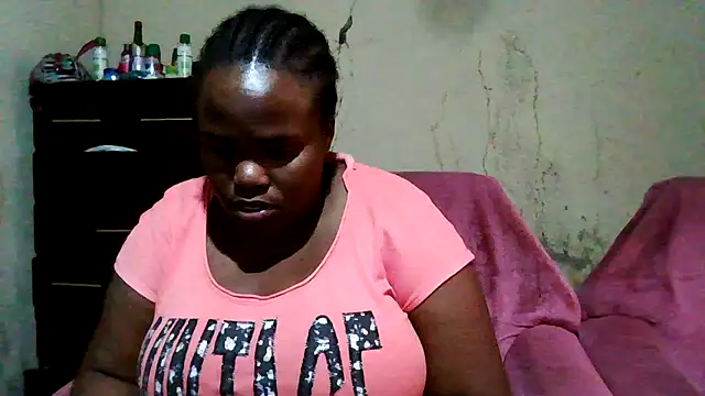 sexybigboobz webcam