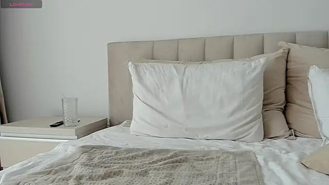 VickyStonee webcam