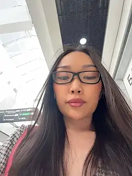 trytomakememoam webcam