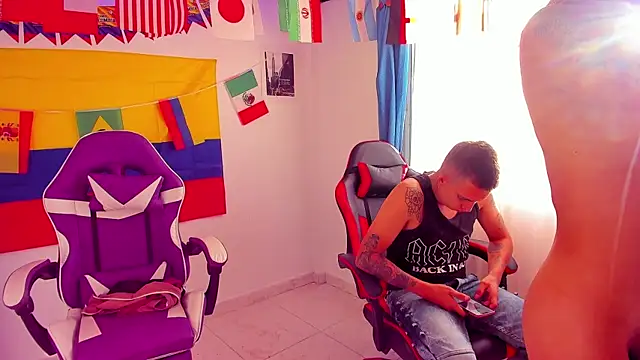 Modèle: parejacaliente20154