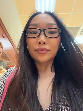 trytomakememoam webcam