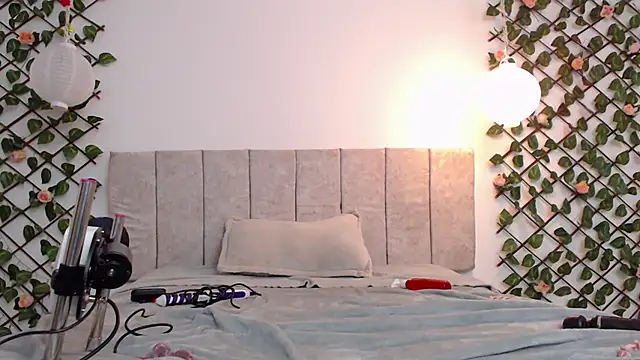 Lucyanajoi webcam