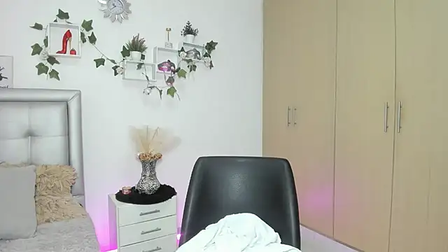 mia_star_2 webcam