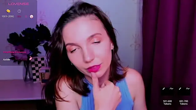 KindHazelHere_ webcam