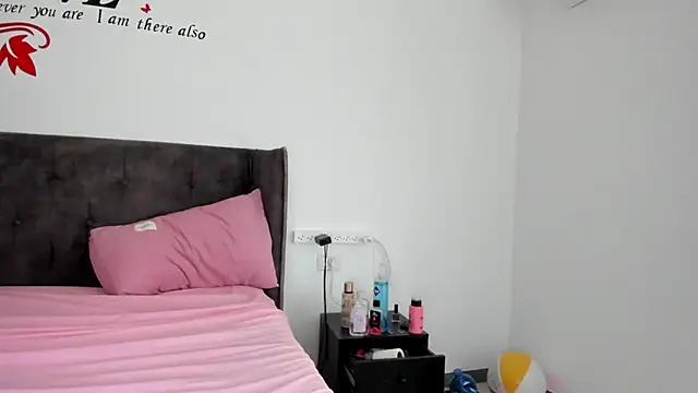 YasminQueen001 webcam
