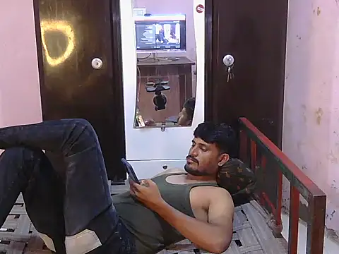 HotXKrish webcam