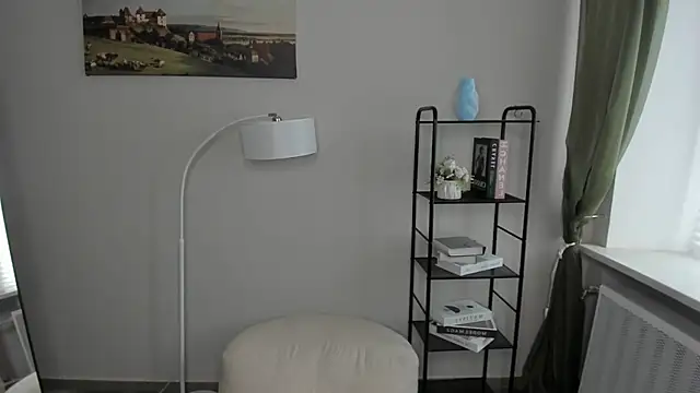 ArianaLeos webcam