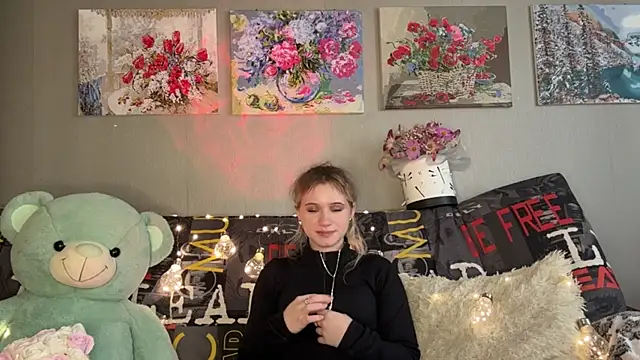 EarlineStrojnys webcam