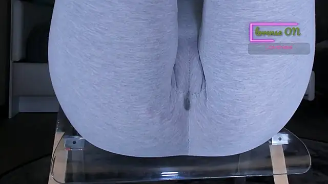 Cameltoe_squirt_inPants webcam