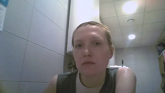 Holistic_woman webcam