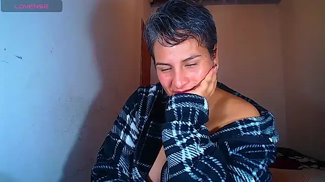 Yessi_rousse webcam
