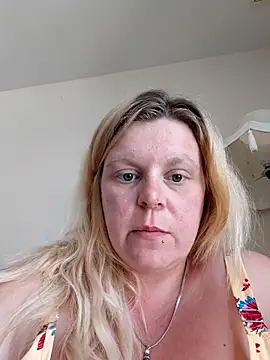 pinkieMilfPUSY webcam