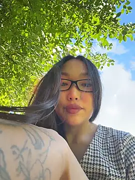 trytomakememoam webcam