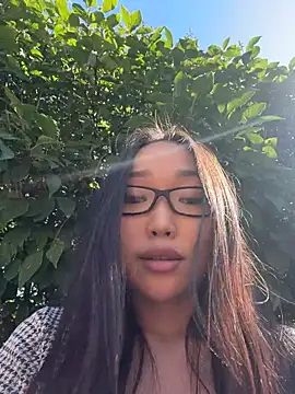 trytomakememoam webcam
