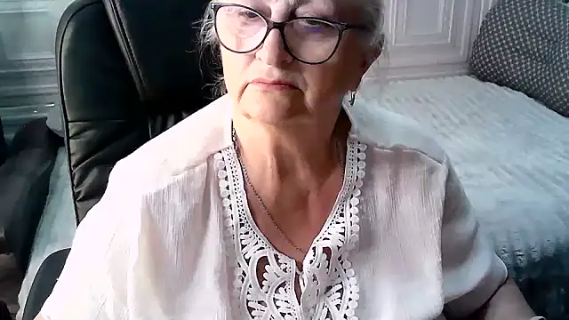 LolkaAlyss webcam