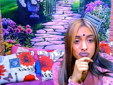 IndianPretty14u2Luv webcam